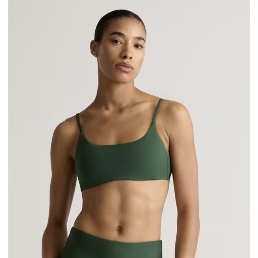 NWT Quince Italian Scoop Neck Bikini Top Large, Palm MSRP $62 UV Protection - Picture 1 of 5